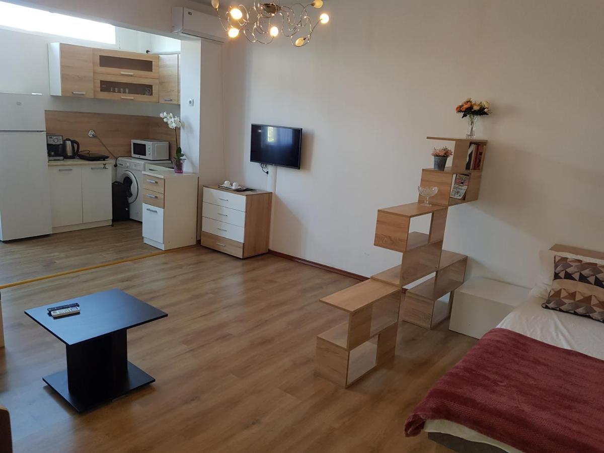The Center Apartments Comfort 산단스키 외부 사진